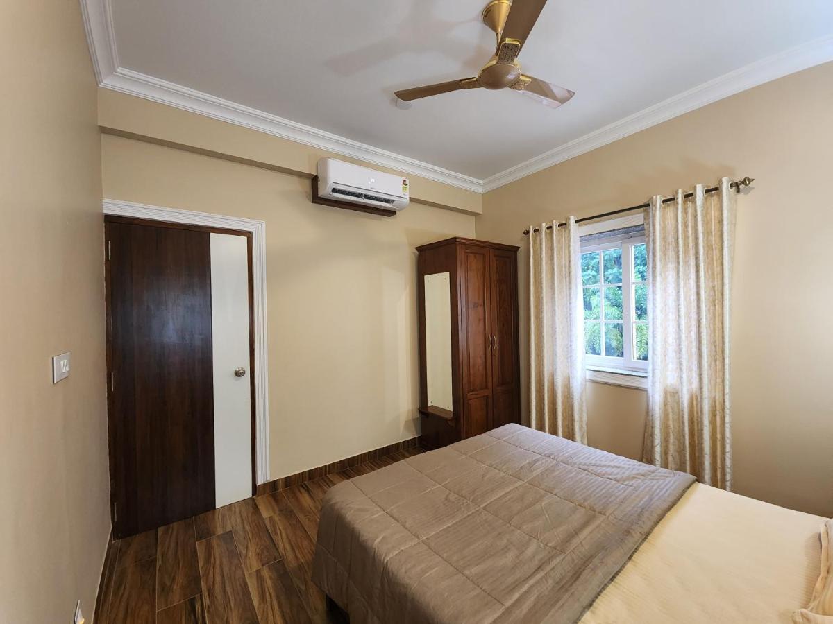 होटल के अलावा The Royal Oasis Goa