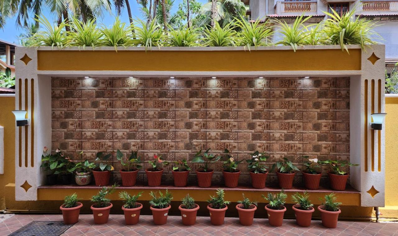 The Royal Oasis Goa होटल के अलावा